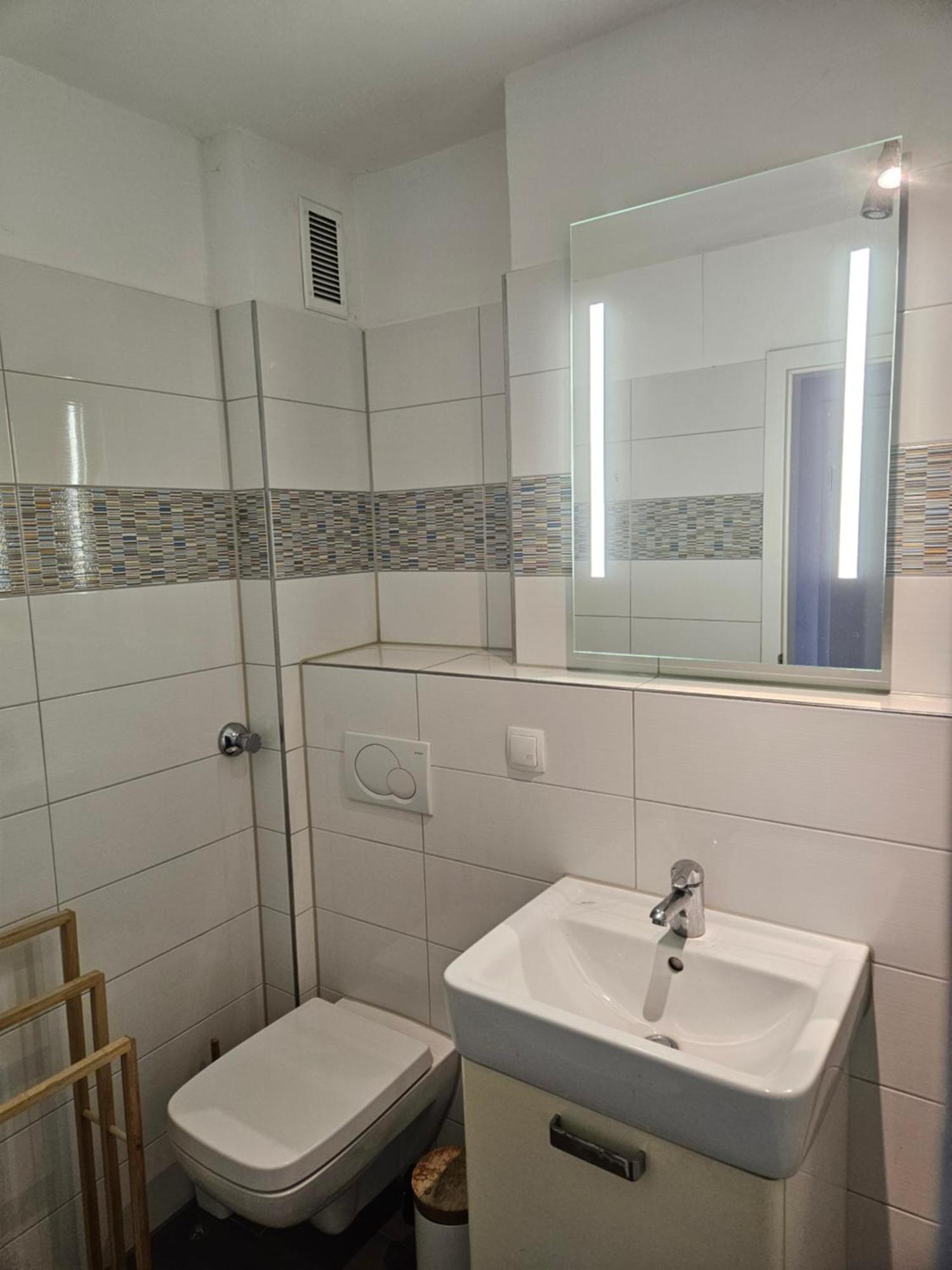 Fully Furnished Apartments Núremberg Exterior foto